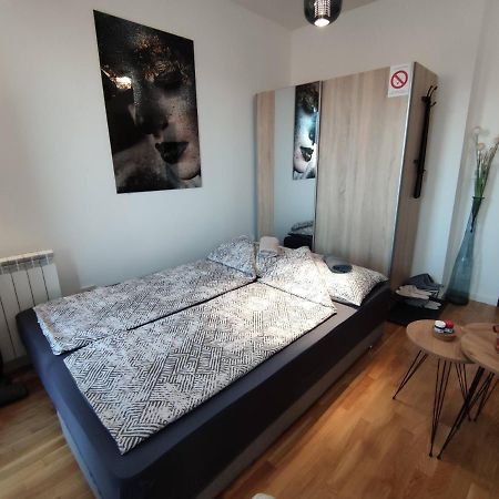Bellacasa Airportstudio Surcin Экстерьер фото